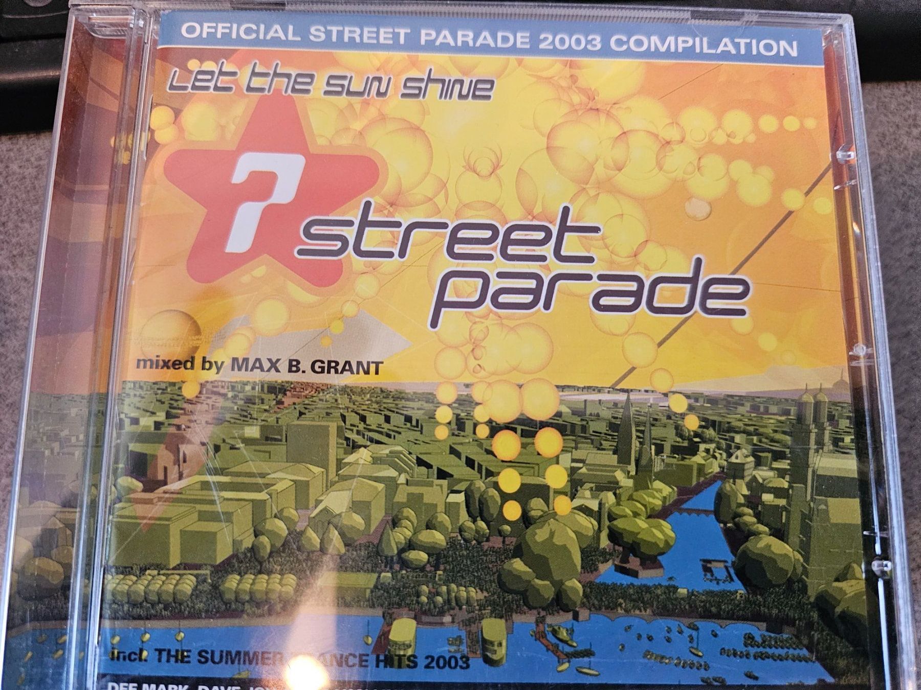 CD: Streetparade 2003-DJ Max B grant/oxa – Usato da Bremgarten AG venduto da musiccollector