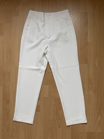 Neue Hose von Stradivarius gr. 38