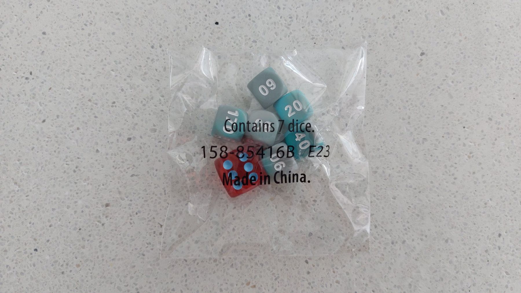 Pokémon Carte collezionabili: Set of dices - red-blue sealed – Nuovo (secondo la descrizione) da Bellinzona venduto da Pagur 1