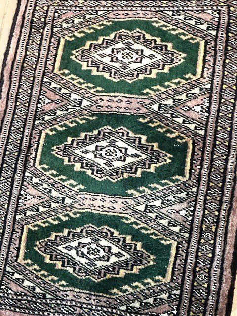 Teppiche: kLeiNeR SeiDentePPicH – Gebraucht aus Winkel von zeho 1