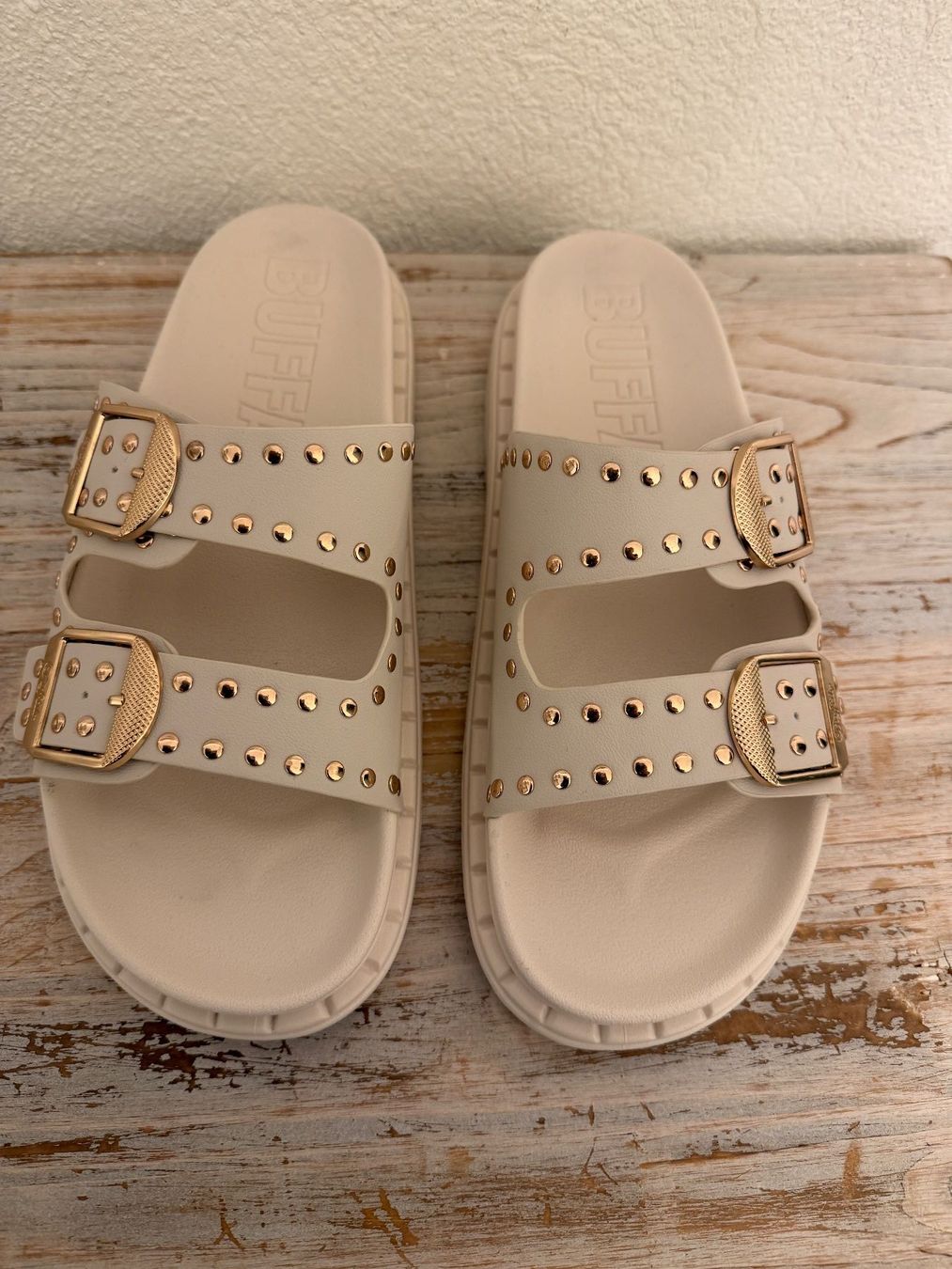 Buffalo Scarpe da donna: Damen Pantolette Buffalo Grösse 39 – Usato da Wolfwil venduto da Inseider12 2
