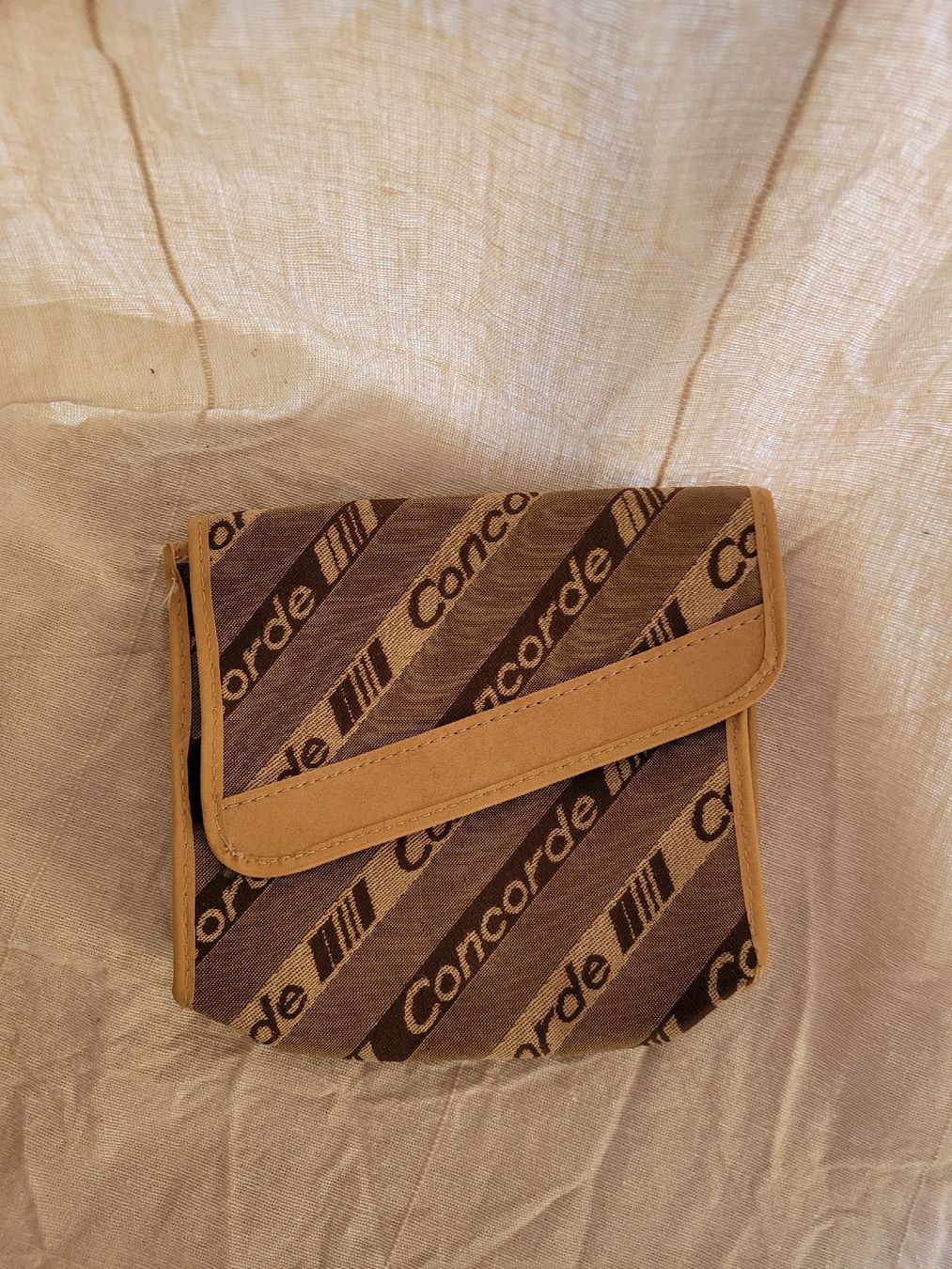 Borse: Pochette mythique du Concorde. vintage  – Usato da Vevey venduto da lba_dd82
