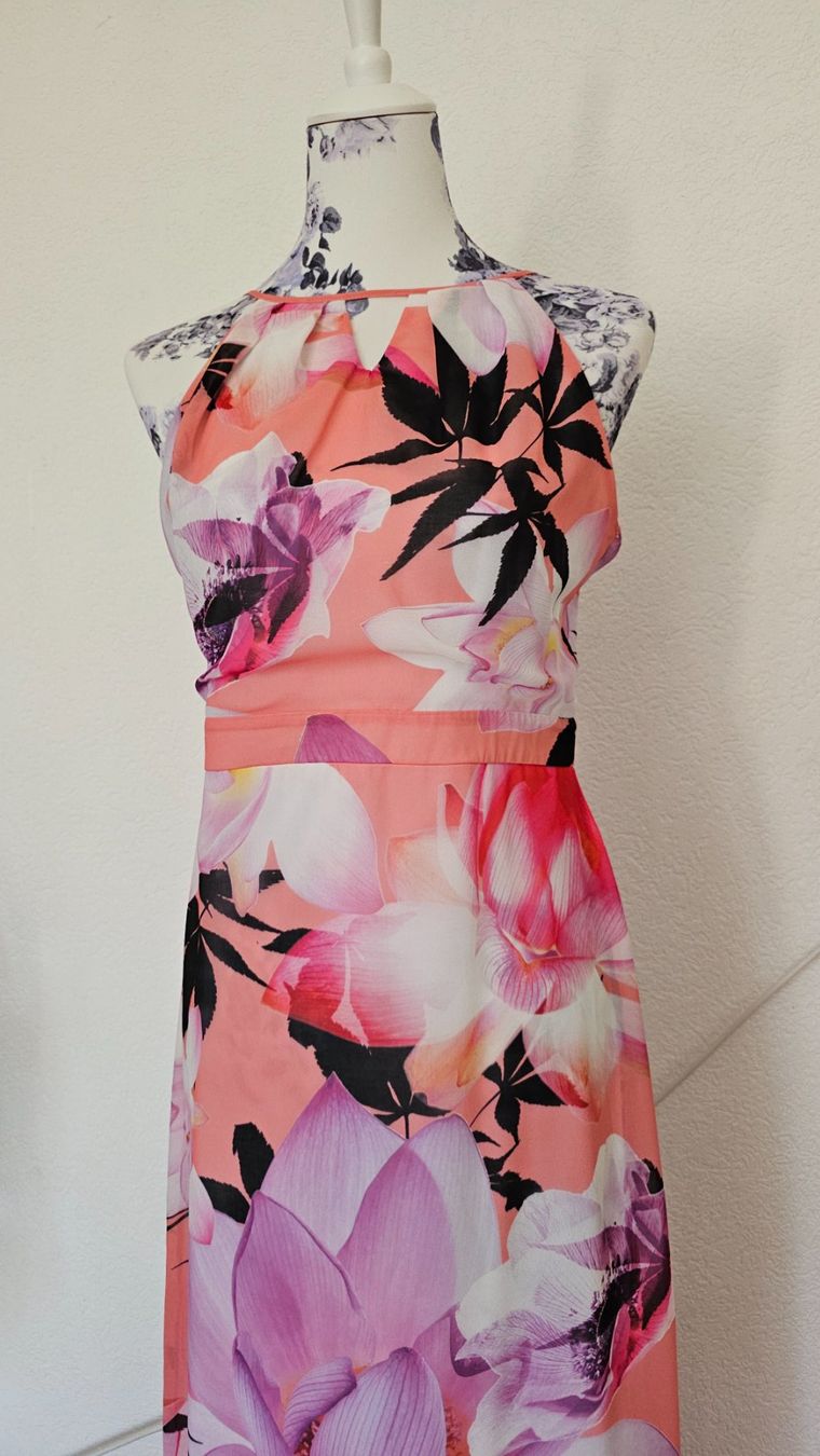 Vestiti: Lipsy Kleid Gr. UK 12 - EU 38 – Nuovo (secondo la descrizione) da Sierre venduto da ReflektSlow 1