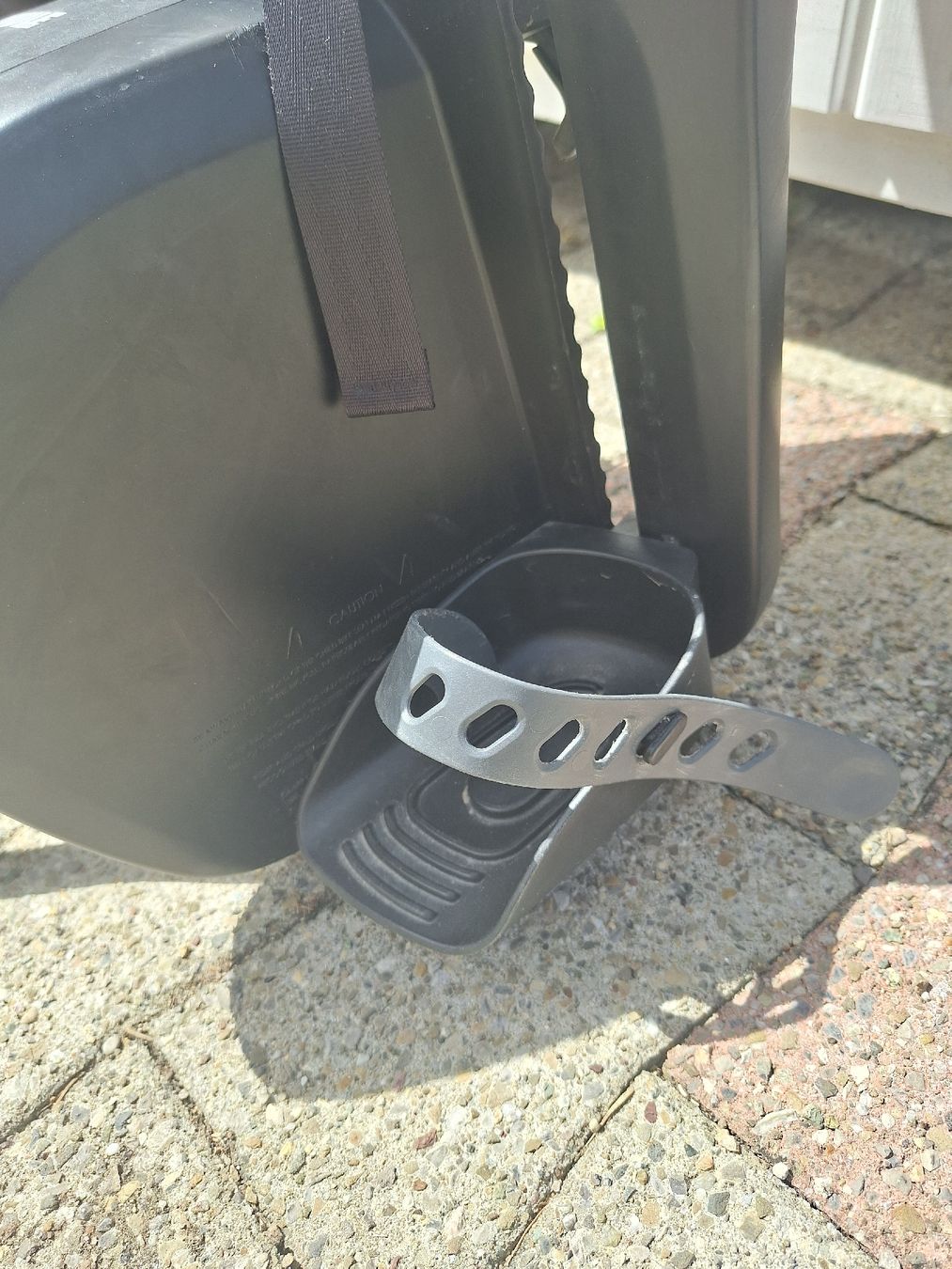 Thule Pezzi di ricambio: Thule Yepp Maxi Kinderfahrradsitz – Usato da Gähwil venduto da keb_qb65 2