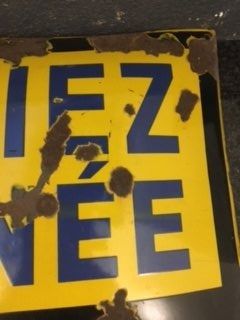 Insegne: Emailschild Henniez – Usato da Reinach AG venduto da joric06 1