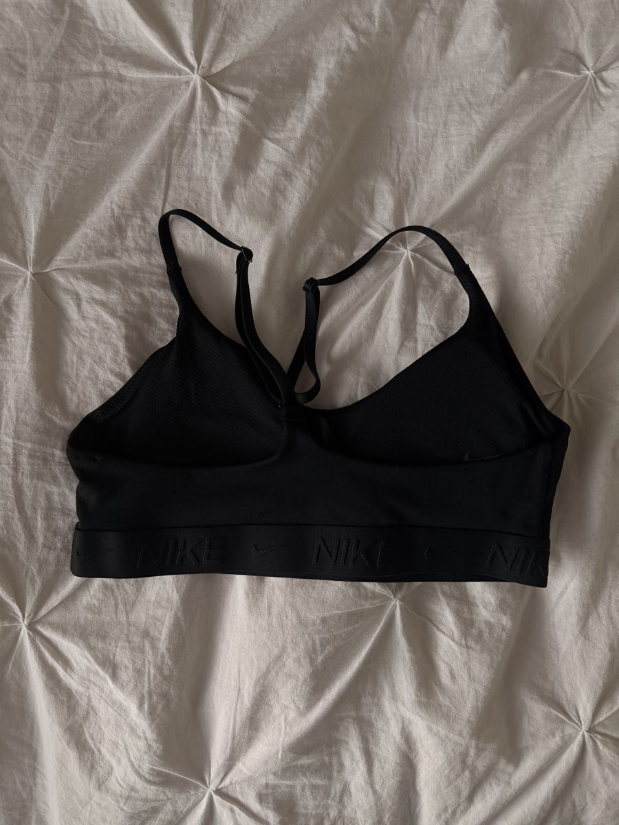 Nike Top: Nike Sport BH – Usato da Altbüron venduto da rah_pz8s 1