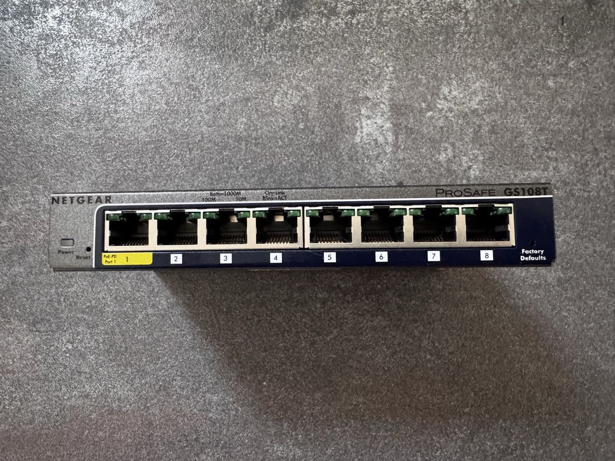 Hub & Switch: Netgear GS108T v2 – Usato da Bern venduto da iho_9j96 2
