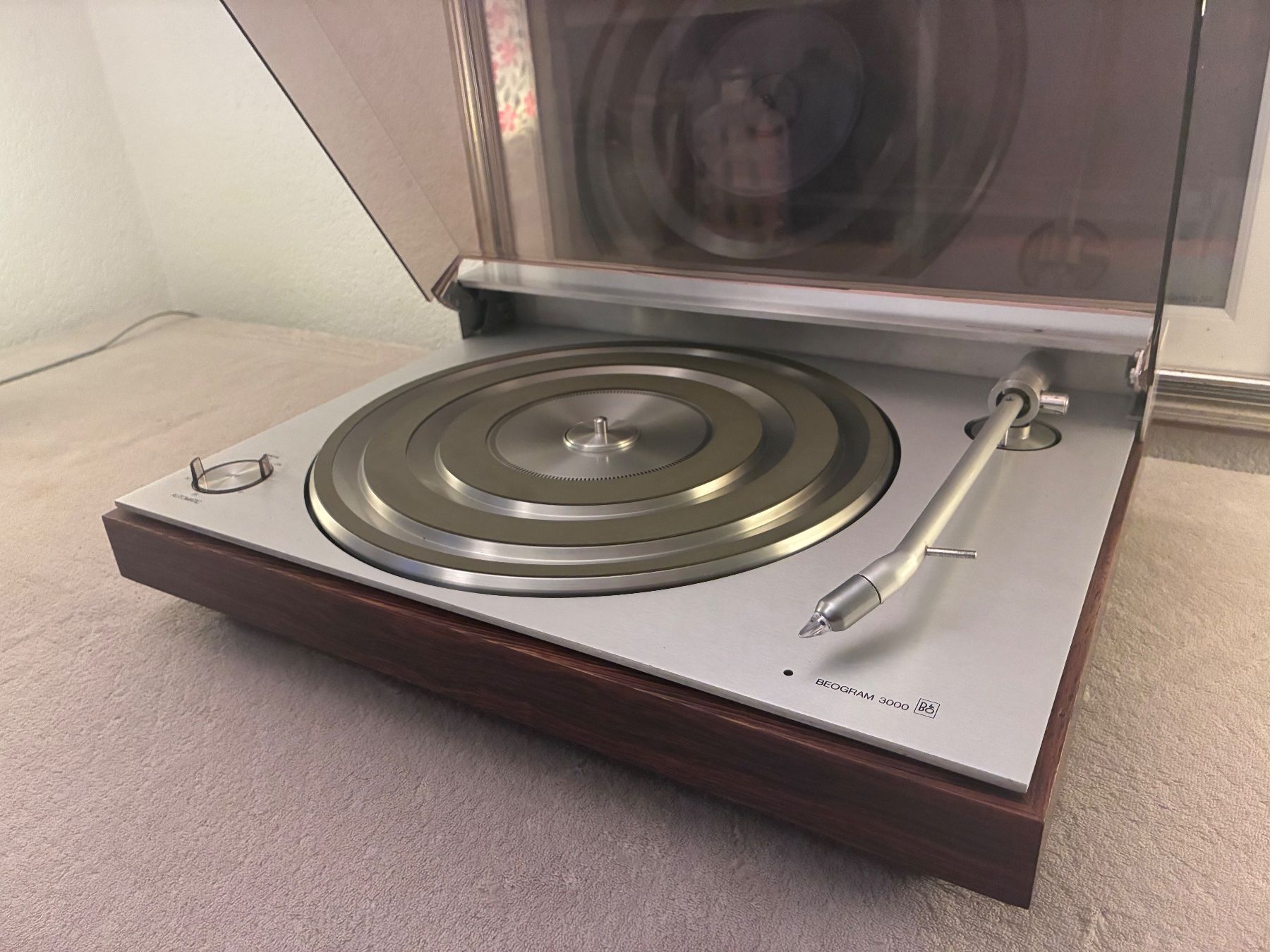 Bang & Olufsen Giradischi: Restored B&O Beogram 3000turntable . – Usato da Zürich venduto da HiFiAtelier 1