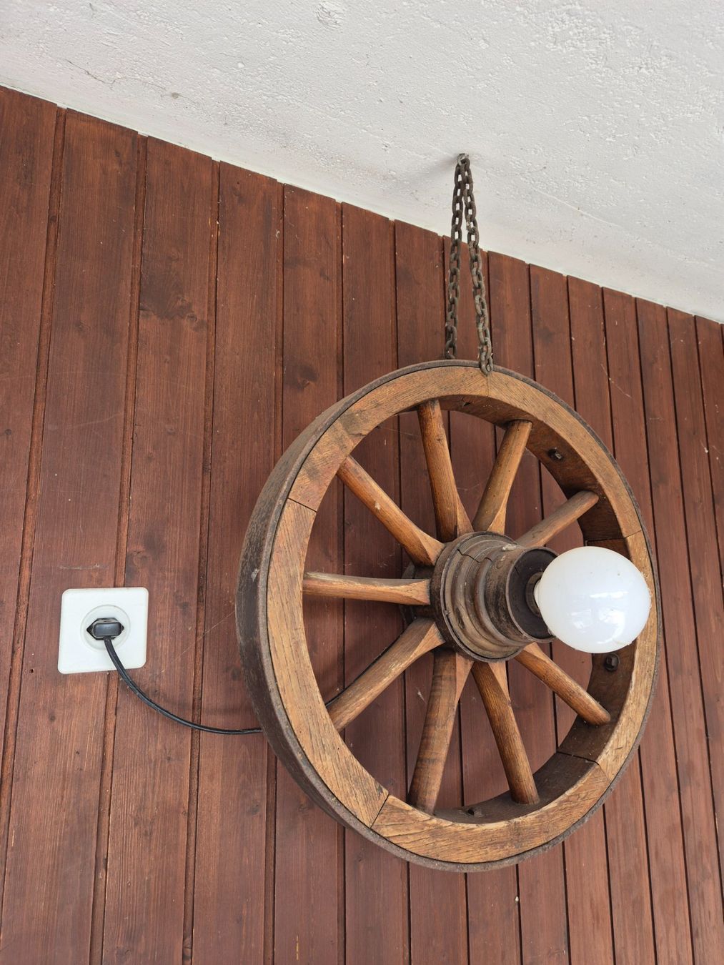 Lampade: Wandlampe aus altem Wagenrad – Usato da Triengen venduto da rog_2csz