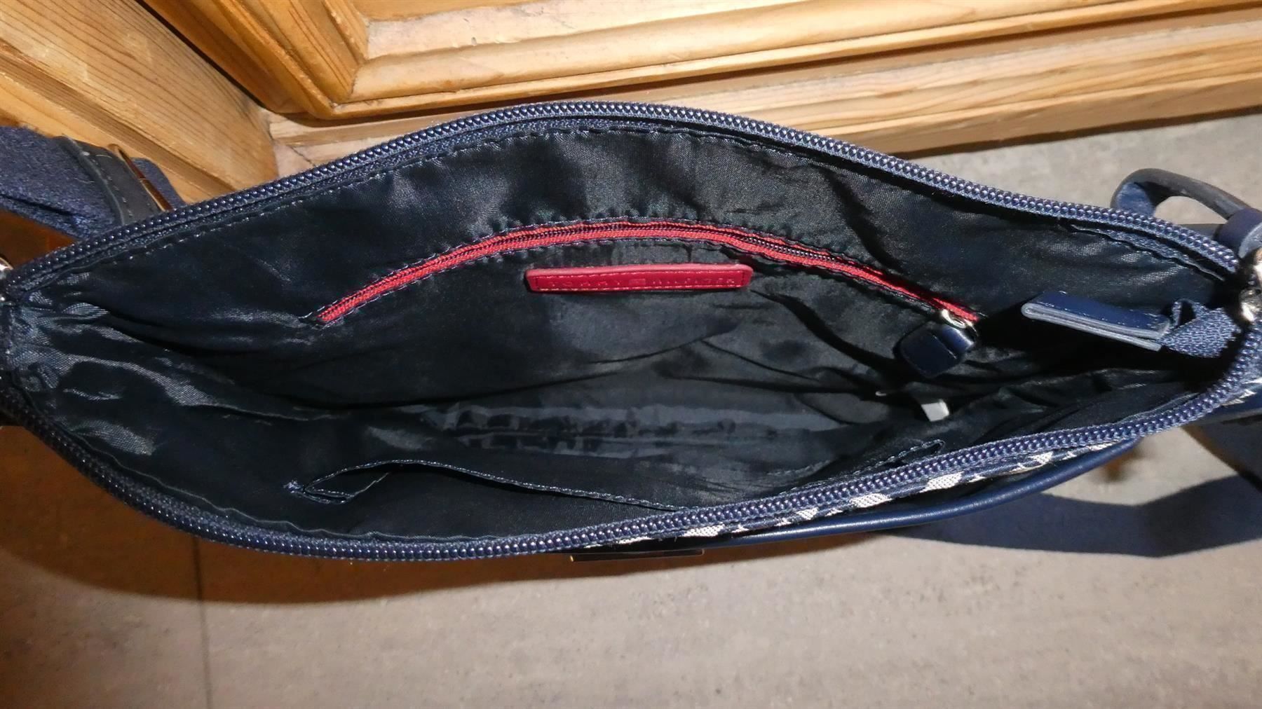 Borse da donna: Tommy Hilfiger, schöne Tasche – Nuovo (secondo la descrizione) da Wiesendangen venduto da Sinhuk 3