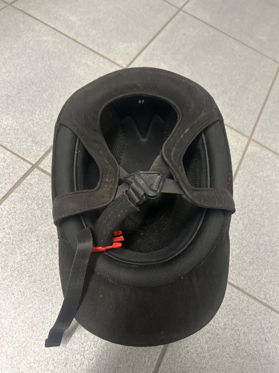 Felix Bühler Casques: Reithelm – D'occasion à Root par ele_j9pk 1