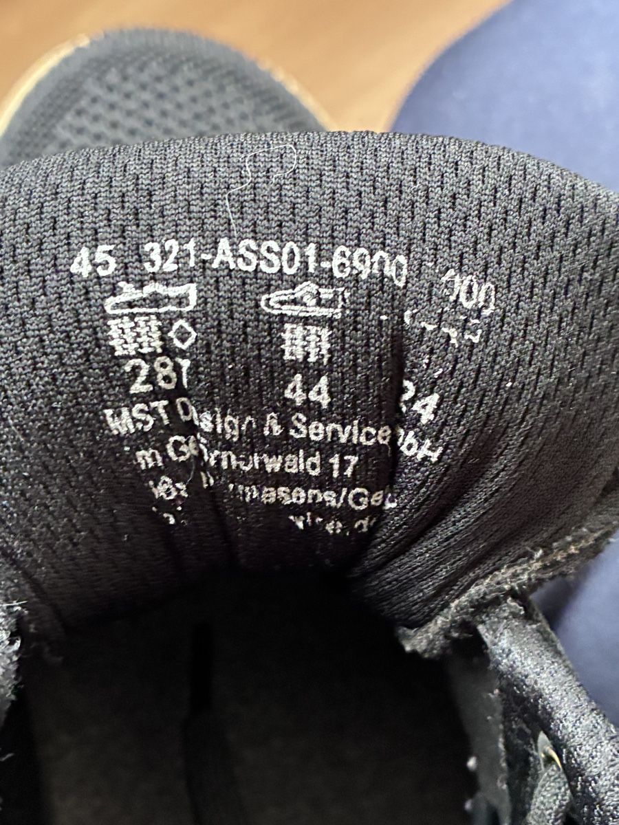 Bugatti Scarpe da uomo: Bugatti Herren Sneaker Schwarz, Grösse 45 – Usato da Schaffhausen venduto da Sepelino 2