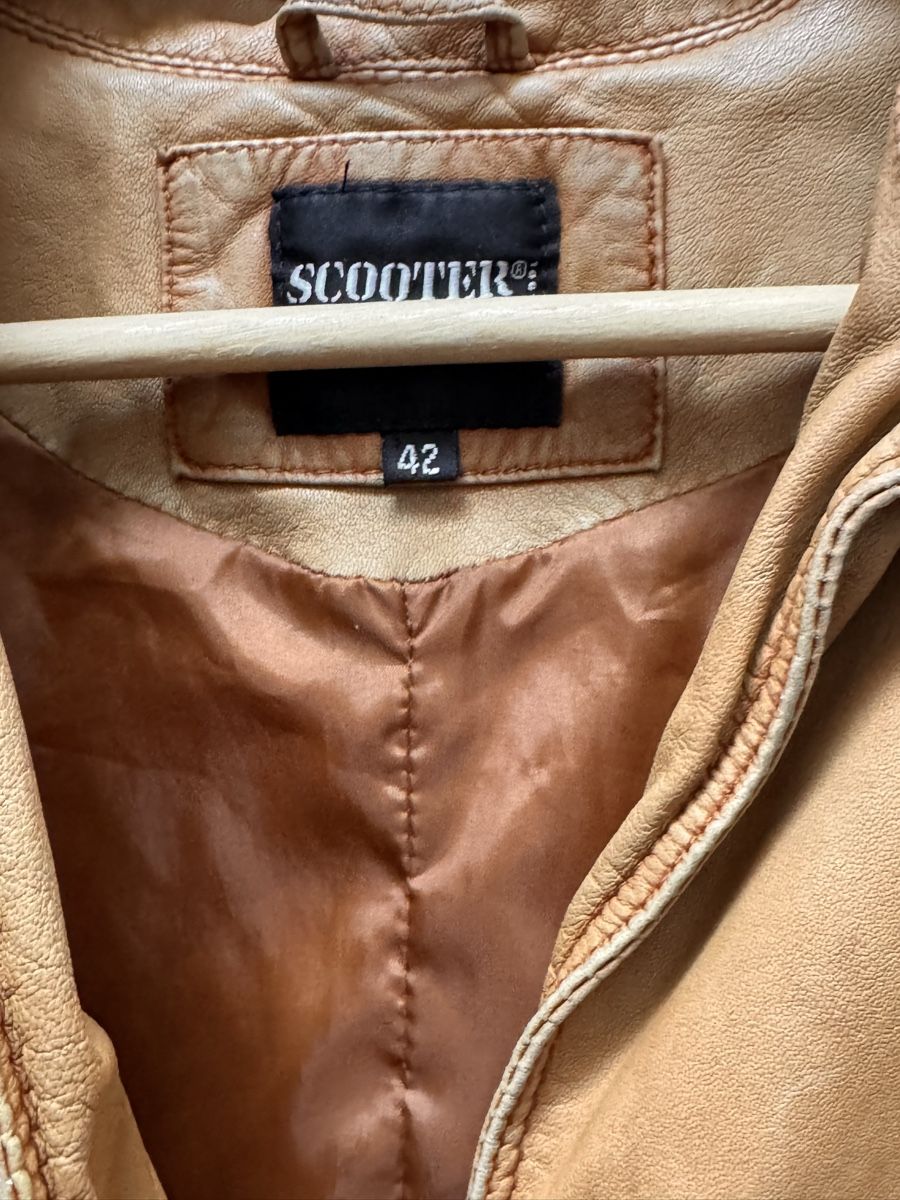 Giacche: Lederjacke Gr. 42 – Usato da Reinach BL venduto da Furyrenggli 2
