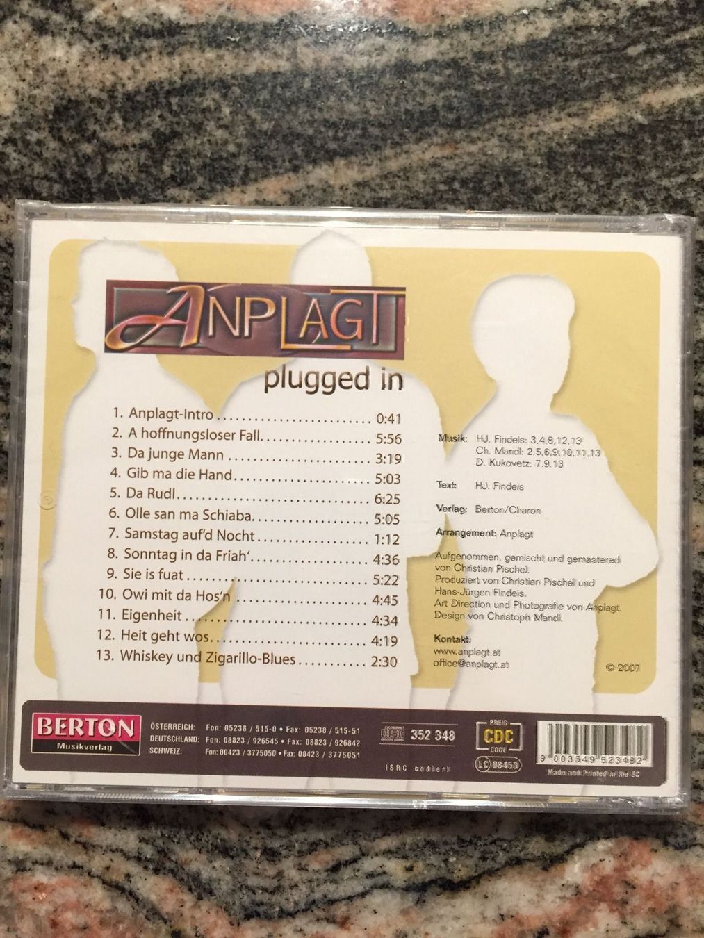 CD: Anplagt -  Plugged In – Nuovo e nell'imballaggio originale da Rüti ZH venduto da alumedien 1