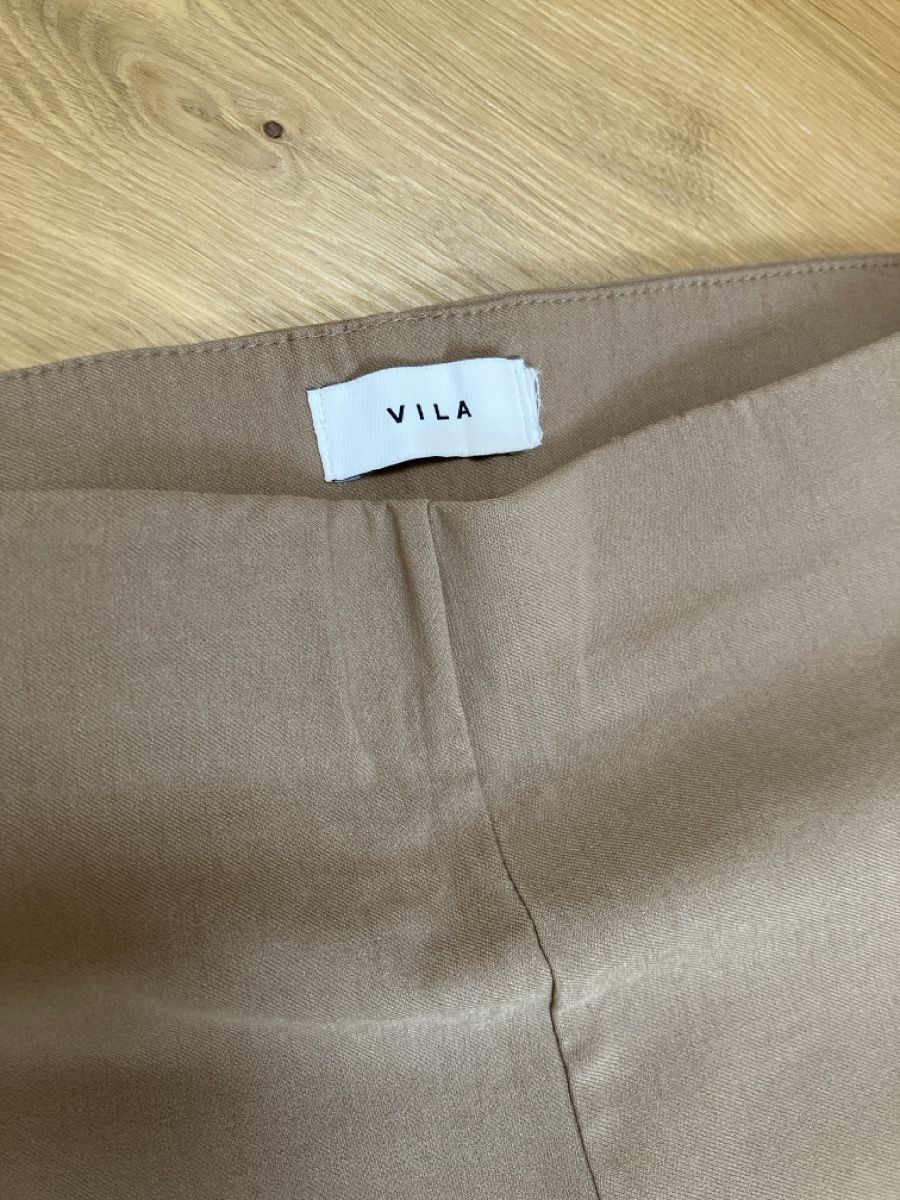Pantaloni: Hosen gr 36 Cool fürs Büro – Usato da Weissbad venduto da Praxedis_P51 2