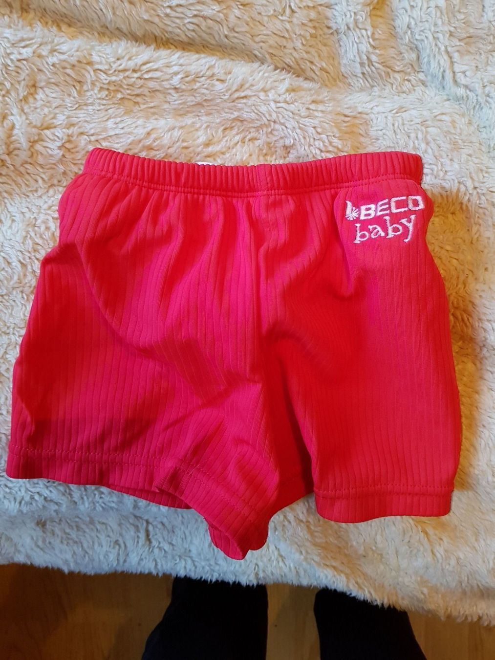 Maillots de bain: Badewindel rot gr. S – Neuf avec emballage d'origine à Schwarzenburg par Flamingo07
