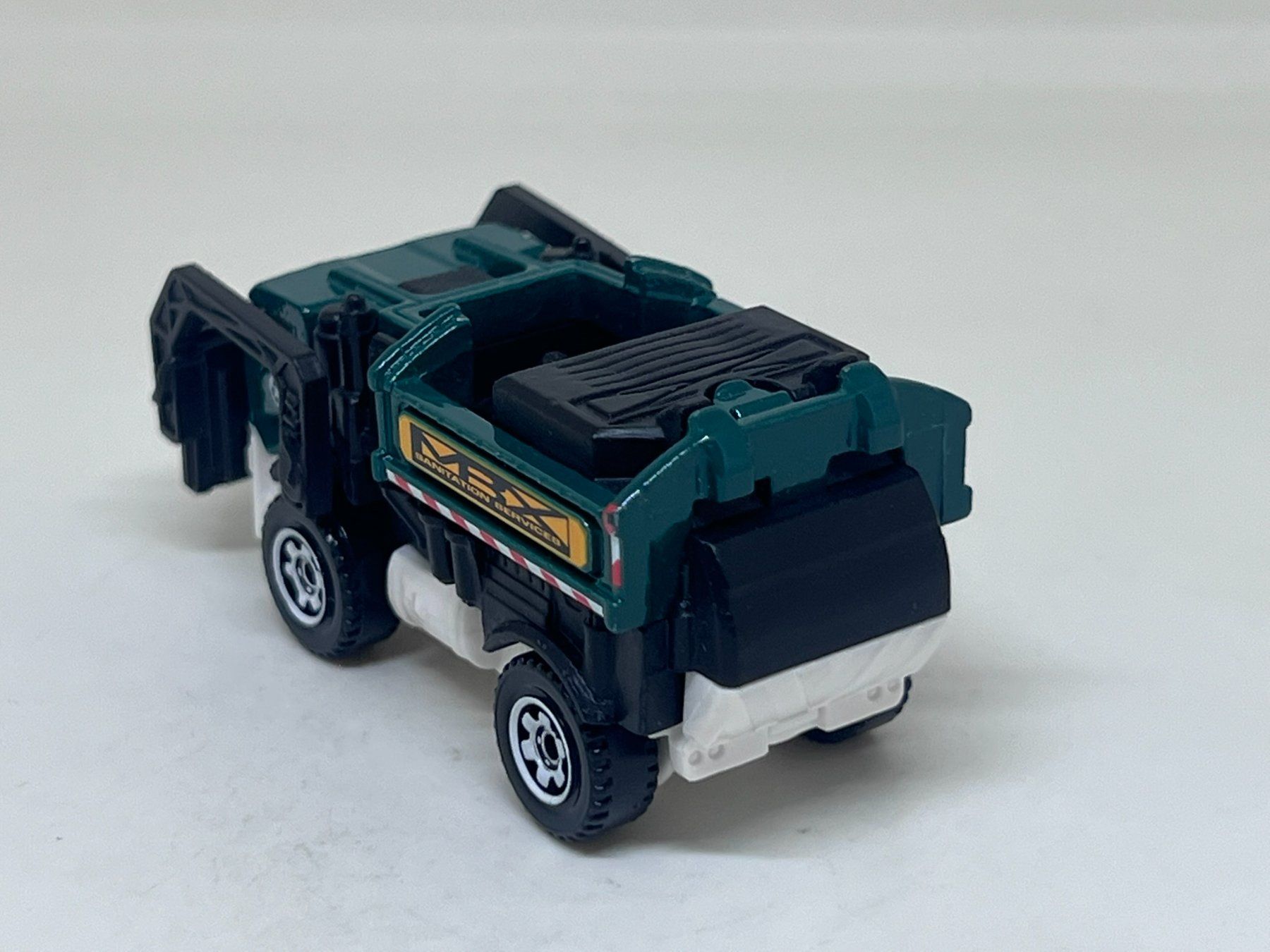 Matchbox Modellini d'auto: Matchbox Garbage Gulper #466 – Usato da Wildegg venduto da LaaBoutique 2