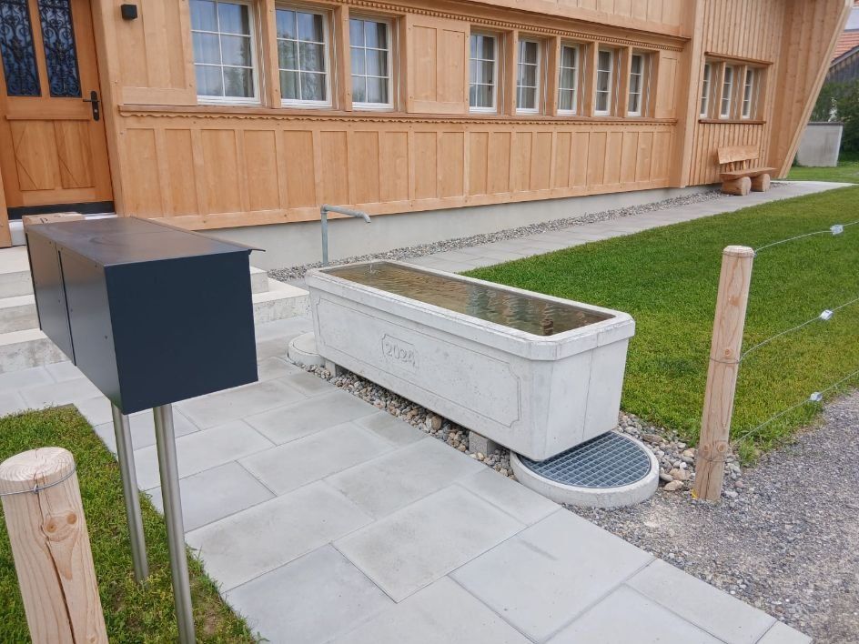Stagni & Fontane ornamentali: Brunnen  Trog  Betonbrunnen – Nuovo (secondo la descrizione) da Urnäsch venduto da Gwandsenn 5