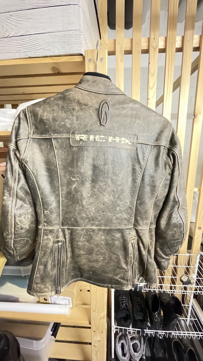 Giacche: Damen Lederjacke RICHA Grösse 36 gebraucht – Usato da Herisau venduto da Camelia01 5