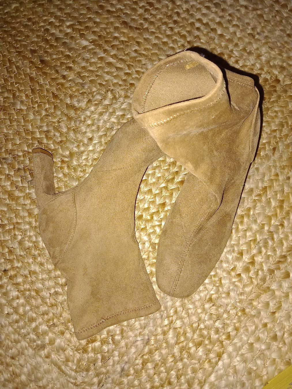 Scarpe da donna: Stiefeletten, rehbraun, Gr. 36 – Usato da Wanzwil venduto da lonelybeachhouse 2