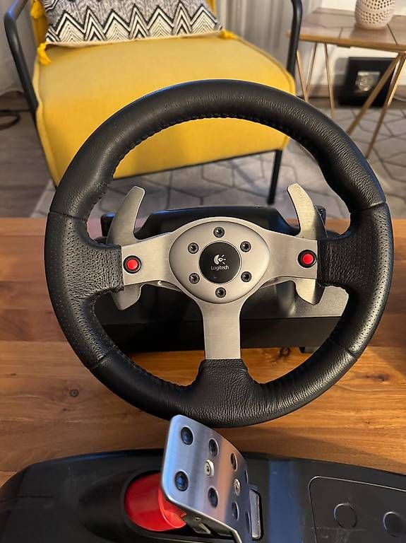 Logitech Controller: Logitech G25 Racing Wheel complet – Usato da Engollon venduto da Winters91 1