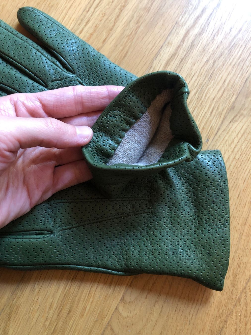 Guanti & manicotti: Handschuhe aus grünem Leder – Nuovo (secondo la descrizione) da Bern venduto da xixi_ 3