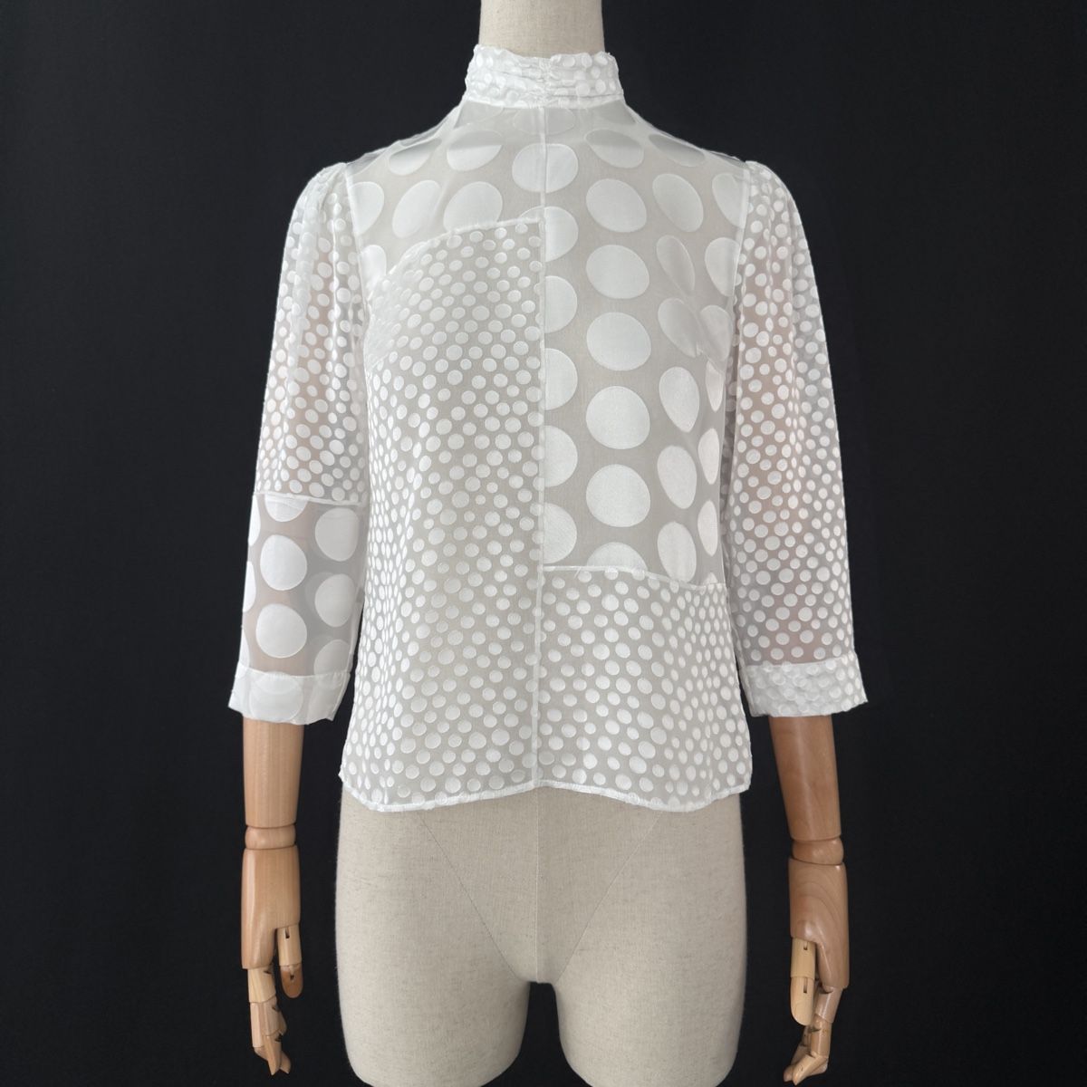 Akris Camicette: AKRIS New White Blouse – Nuovo (secondo la descrizione) da Emmen venduto da Avviivva_Com2023