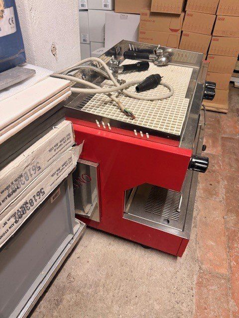 Macchine per caffè & Macchine per espresso: Professionelle 2-Gruppen Espressomaschine GIORDANO – Usato da St. Gallen venduto da TrooperK241 1