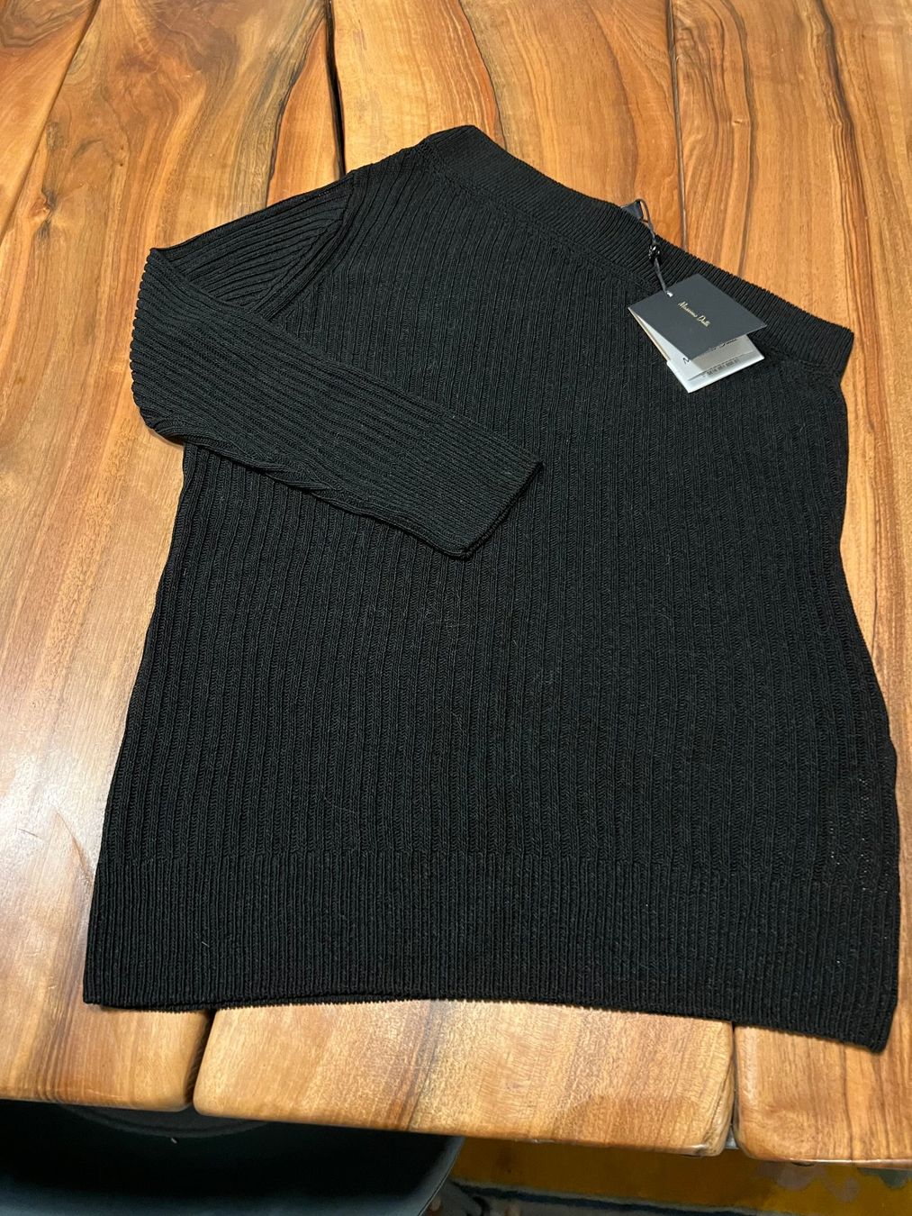 Massimo Dutti Tops: Top Massimo Dutti - neuf – D'occasion à Athenaz (Avusy) par Drine1971