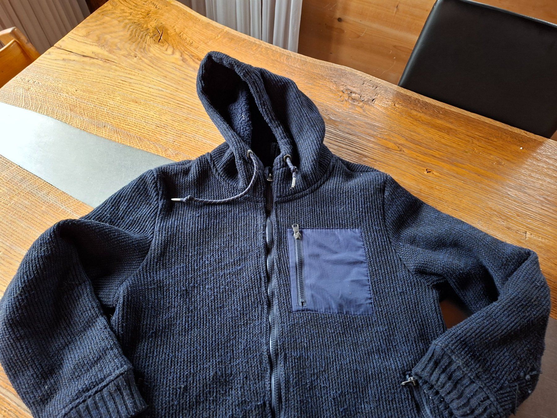 Jacken: Strickjacke mit Kapuze – Gebraucht aus ST.STEPHAN von superspike