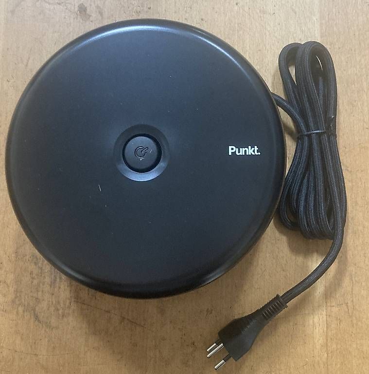 Stecker: Punkt. - Mehrfachsteckdose – Gebraucht aus Riehen von Albi2010 2