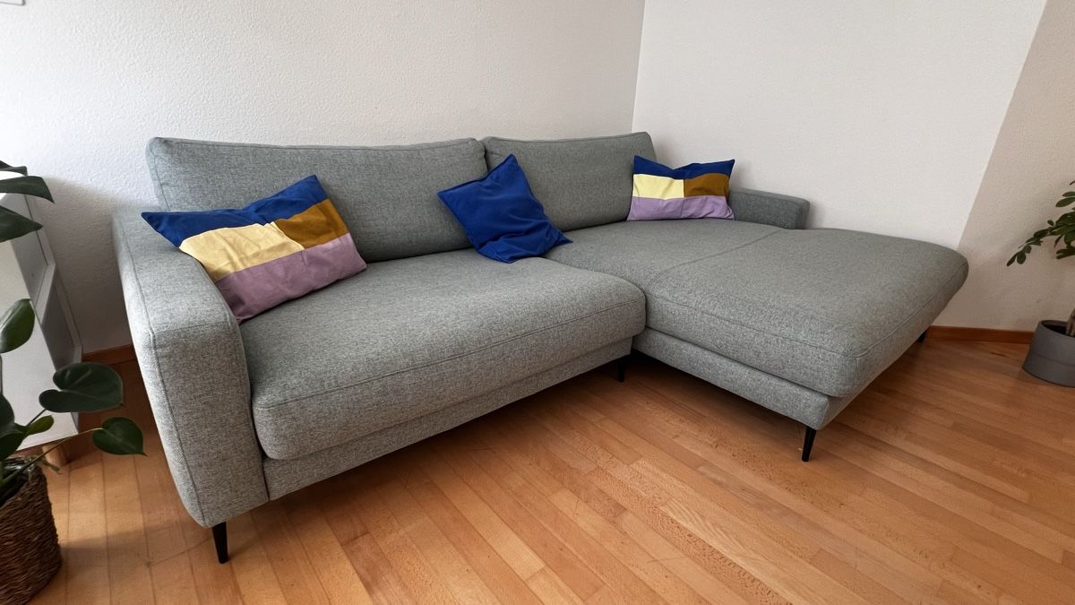 Sofas: Grosses, modernes L-förmiges Sofa, 2-teilig – Neu (gemäss Beschreibung) aus Zürich von ari_vl7g 1
