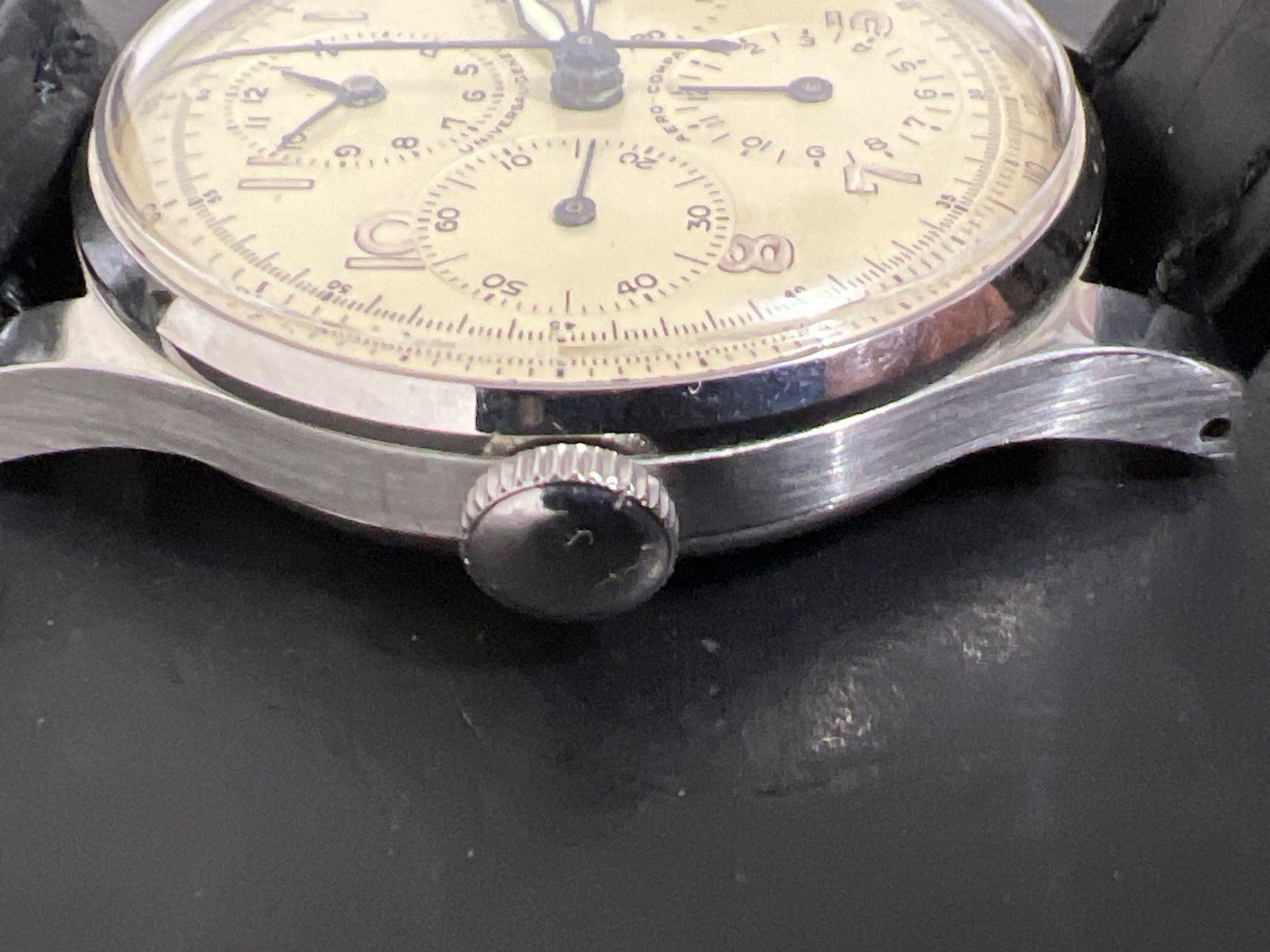 Universal Genève Uhren: Universal Geneve Aero Compax 37 mm Gepflegt – Gebraucht aus Pfeffingen von  2
