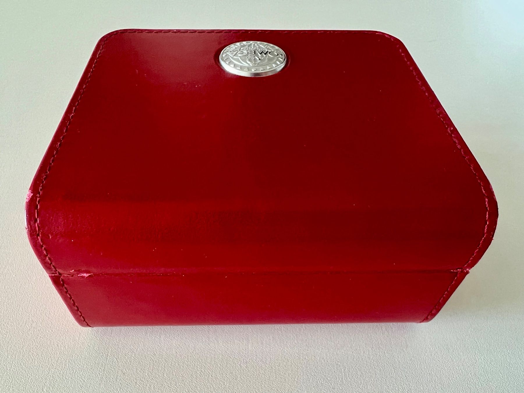 Omega Orologi: OMEGA red watchbox with outerbox and soft microfiber, 2000’s – Usato da Mont-sur-Lausanne venduto da vmi_ym5l 3