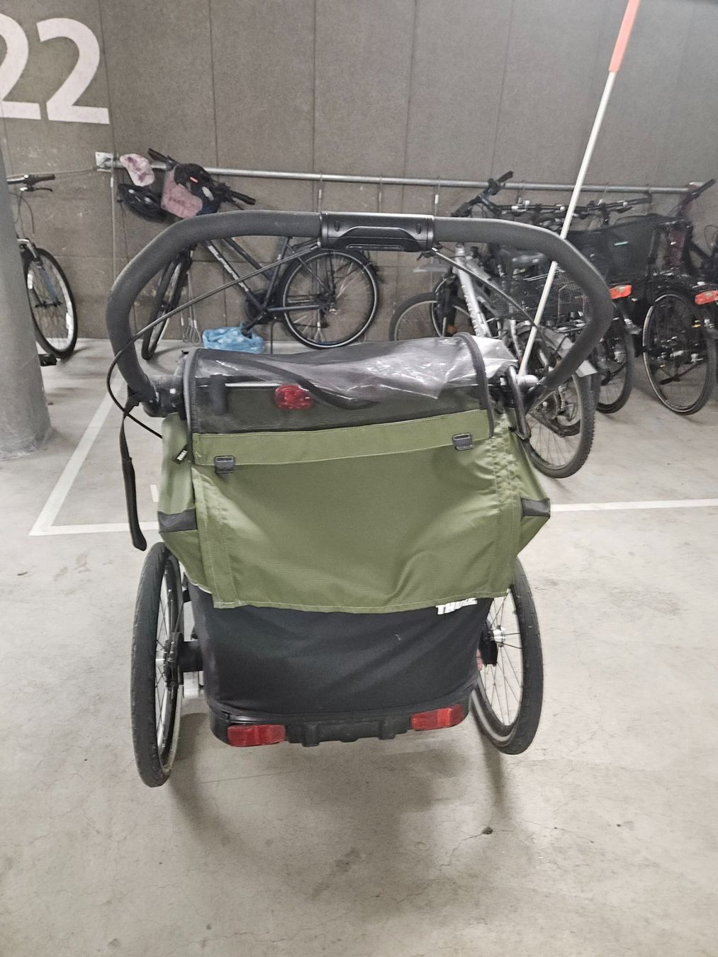 Thule Rimorchi: Velohanger Thule - 2Kinder – Usato da Zürich venduto da enricaa 3