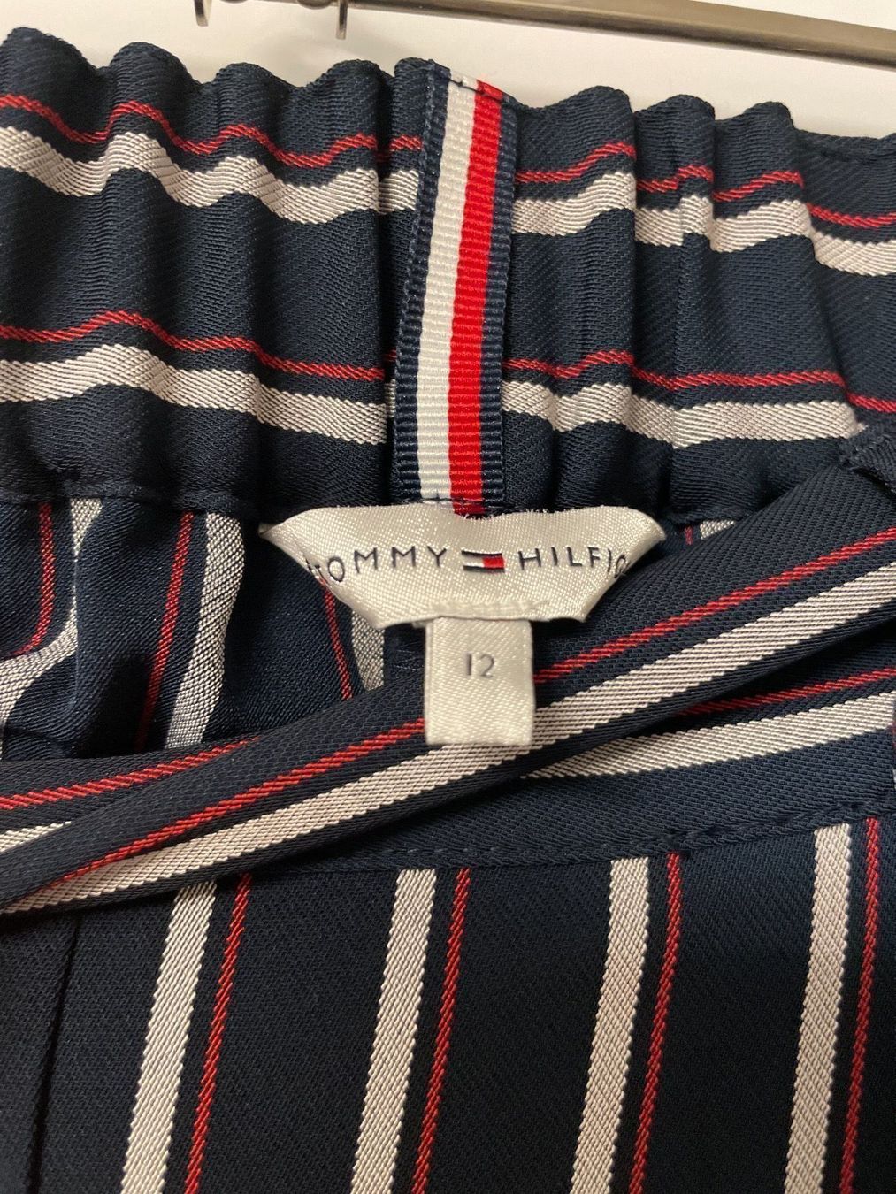 Tommy Hilfiger Hosen: Tommy Hilfiger Hosen – Neu (gemäss Beschreibung) aus Grenchen von servet.t 1
