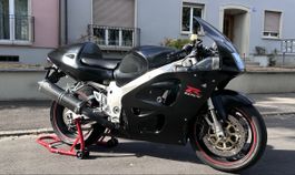 Suzuki GSX-R 750 MIT MFK | Frisch ab Service