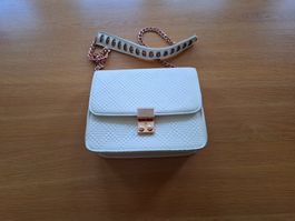 Weisse Handtasche mit goldiger Kette - Top Zustand!