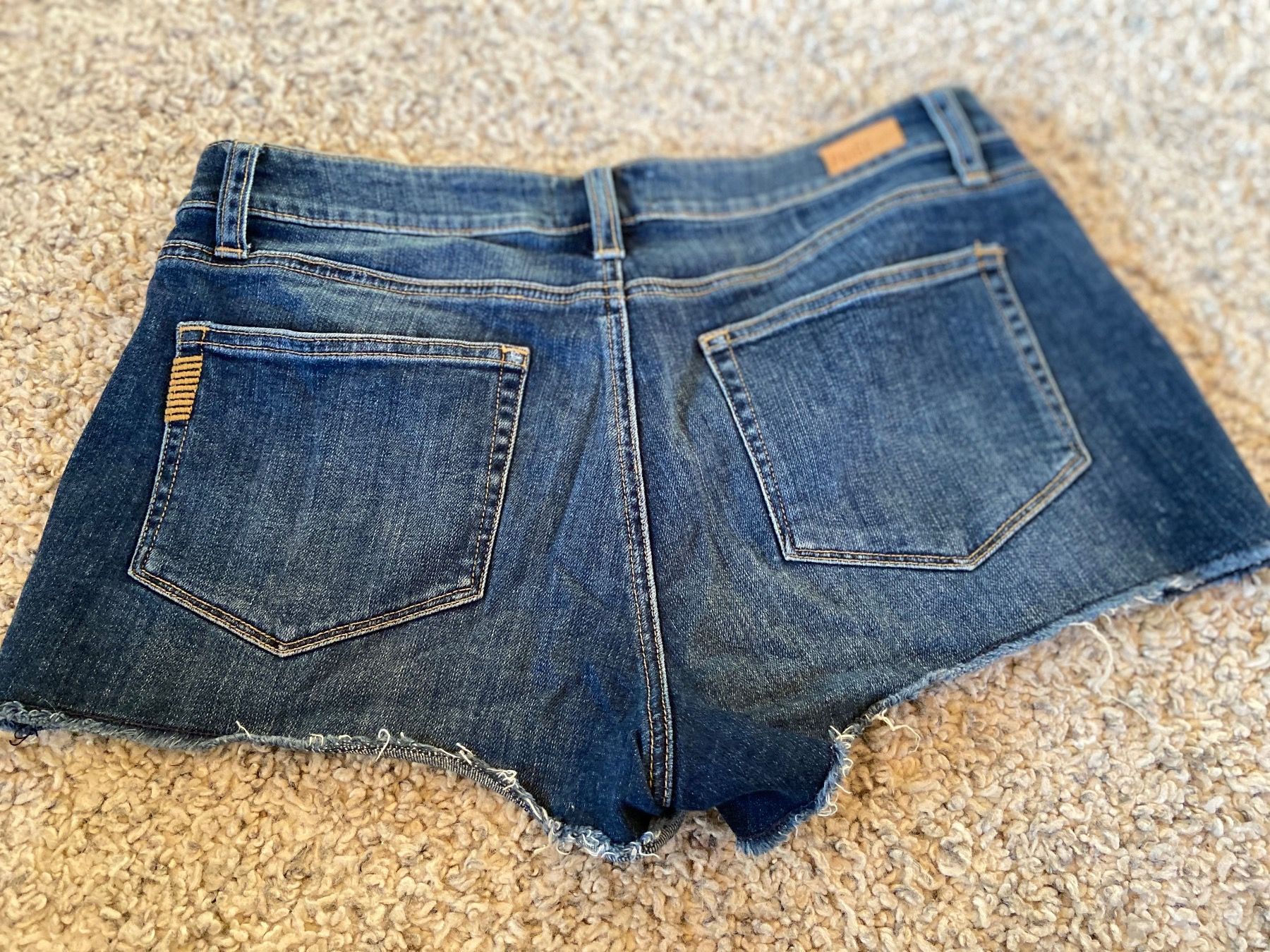 Jeans: Short jean Pants PAIGE 28 – Usato da Epalinges venduto da madeleine05 2