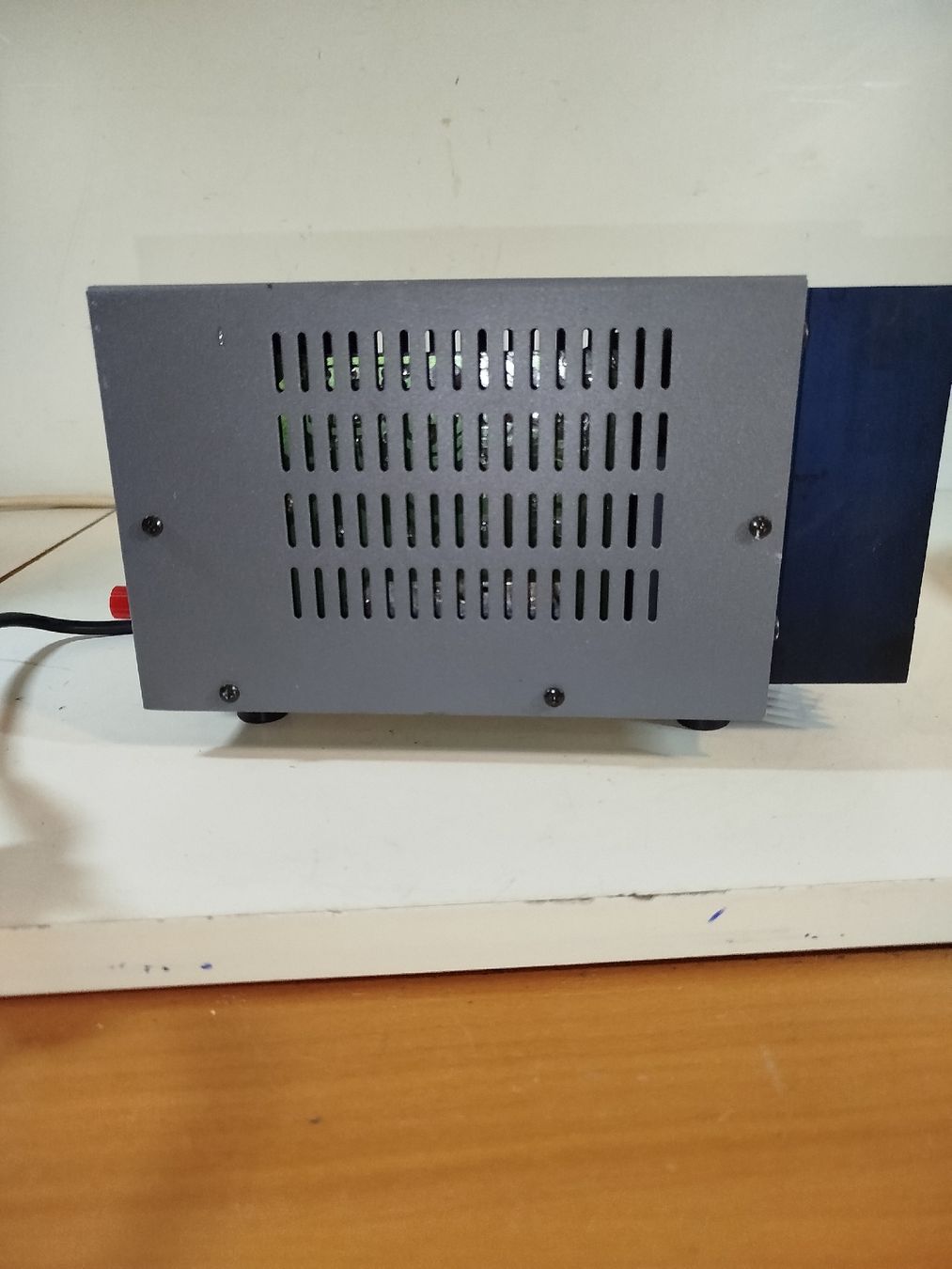 Alimentazione elettrica: Techtron stabilisiertes Netzgerät - SP 6015(em25) – Usato da Künten venduto da Schnaepplihuus 3