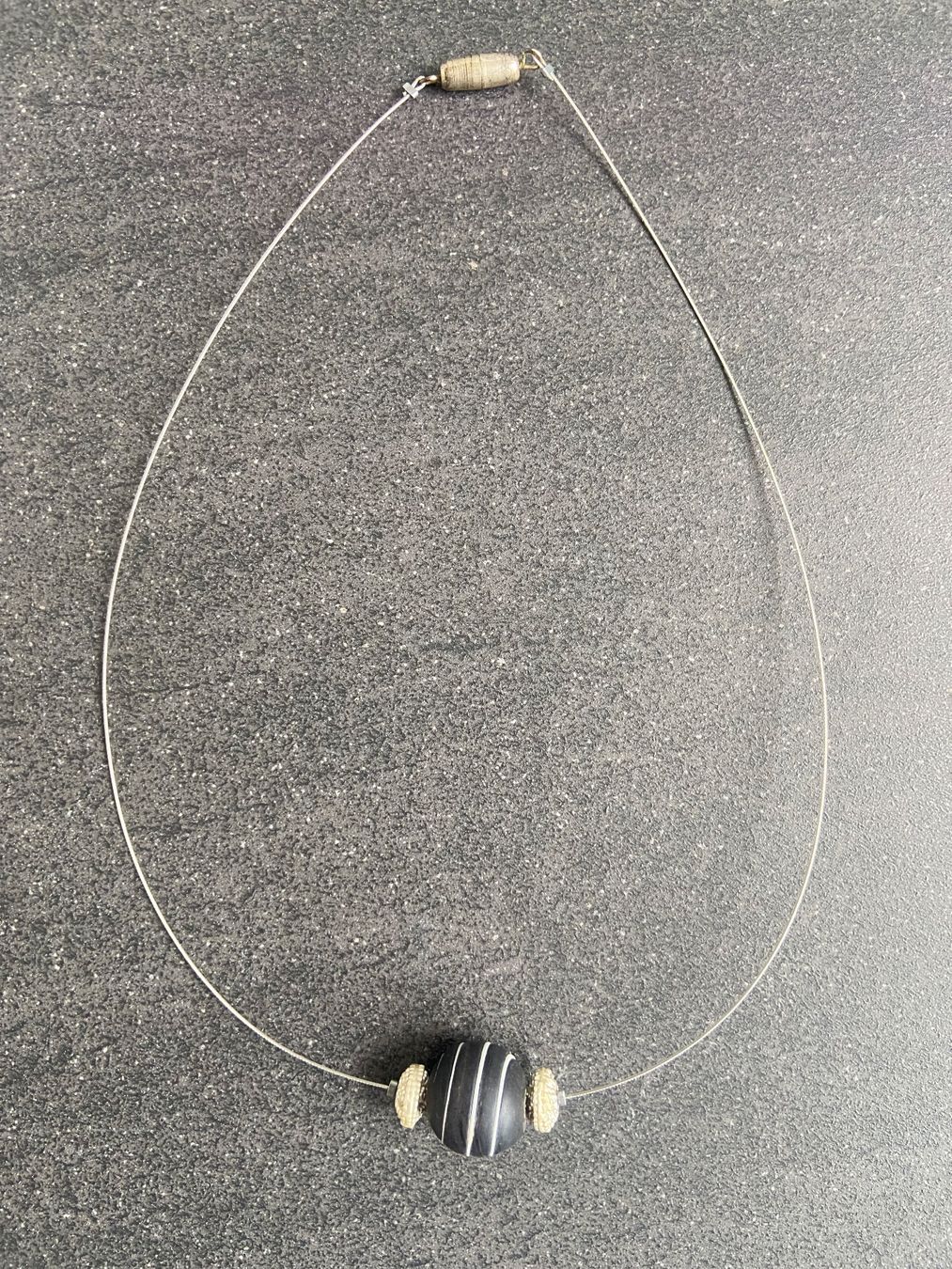 Catenine: Halskette mit Silberdraht, Handarbeit – Usato da Schwarzenburg venduto da Aha016