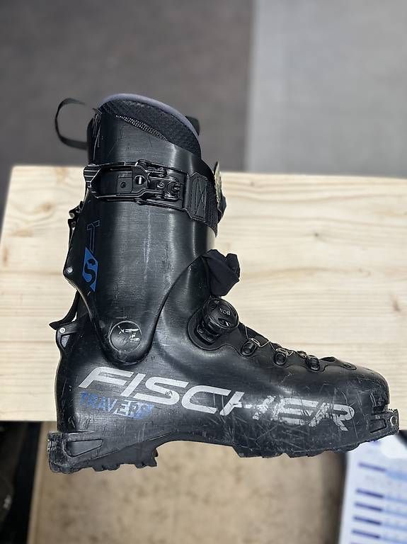 Fischer Herrenschuhe: Fischer travers T29 – Gebraucht aus Fully von hug_l9gj