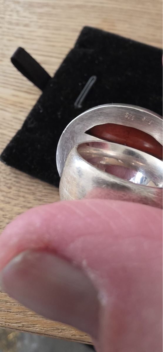 Ringe: Extravaganter Silberring 925 mit rotem Stein, neuwertig – Gebraucht aus St. Gallen von mania03 2