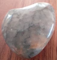 Stein Herz Dekoration Glücksstein einzigartig 4 x 4 x 1,3 cm