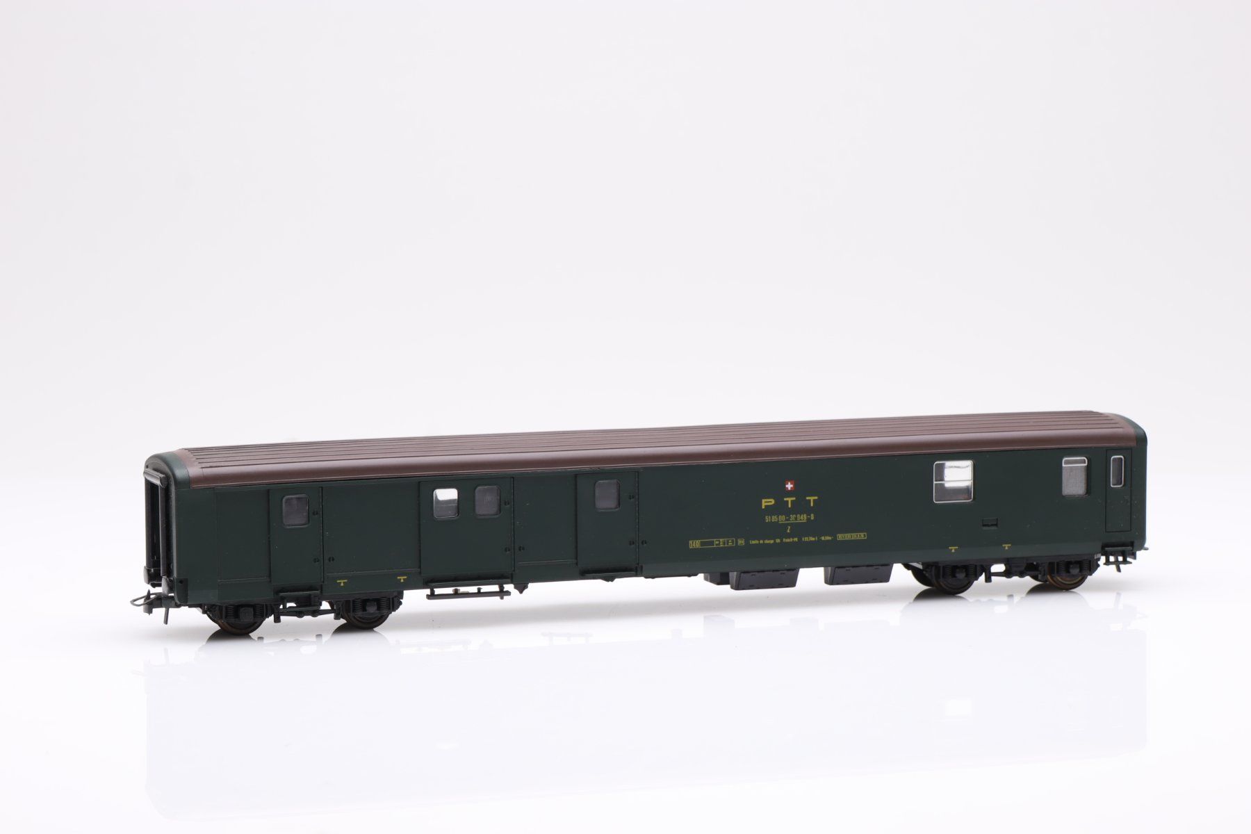 Roco Modellini di ferrovie: Roco SBB/PTT Wagen DC, H0 – Usato da Ried (Muotathal) venduto da Modellbahn.swiss