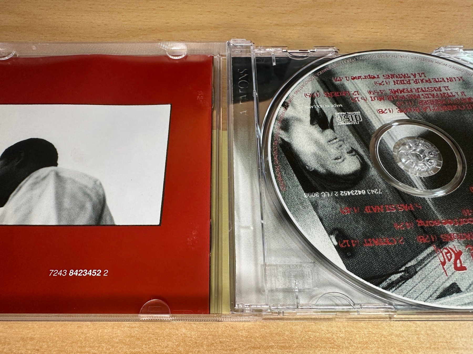 CDs: A4 Axelle Red – A Tâtons – Gebraucht aus Rikon im Tösstal von Alpenmutz 2