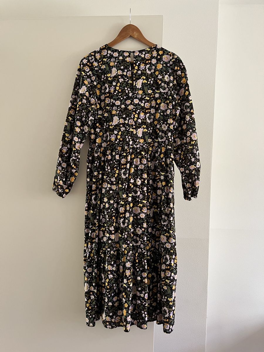Vestiti: Moves Floral Kleid (36) – Nuovo (secondo la descrizione) da Zürich venduto da Mel_Meli 1