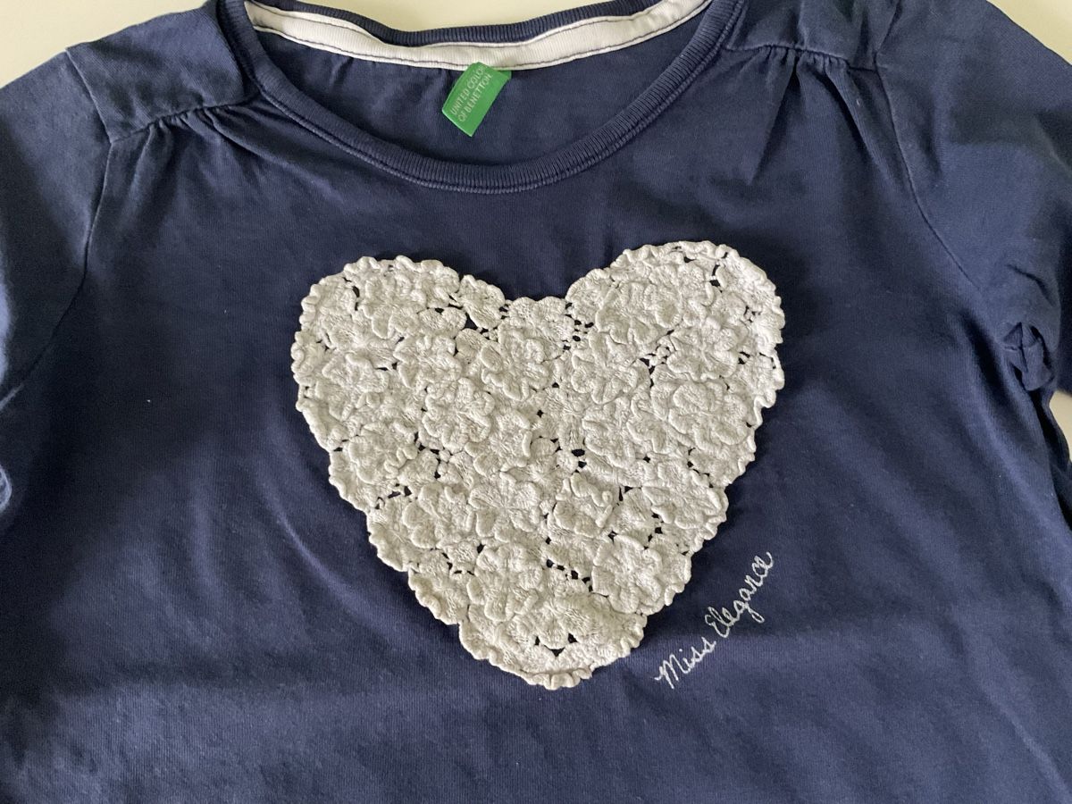 Benetton Blusen, T-Shirts & Tops: Shirt langarm Benetton Mädchen Gr.98/104 – Gebraucht aus Pfäffikon ZH von Ben0707 1