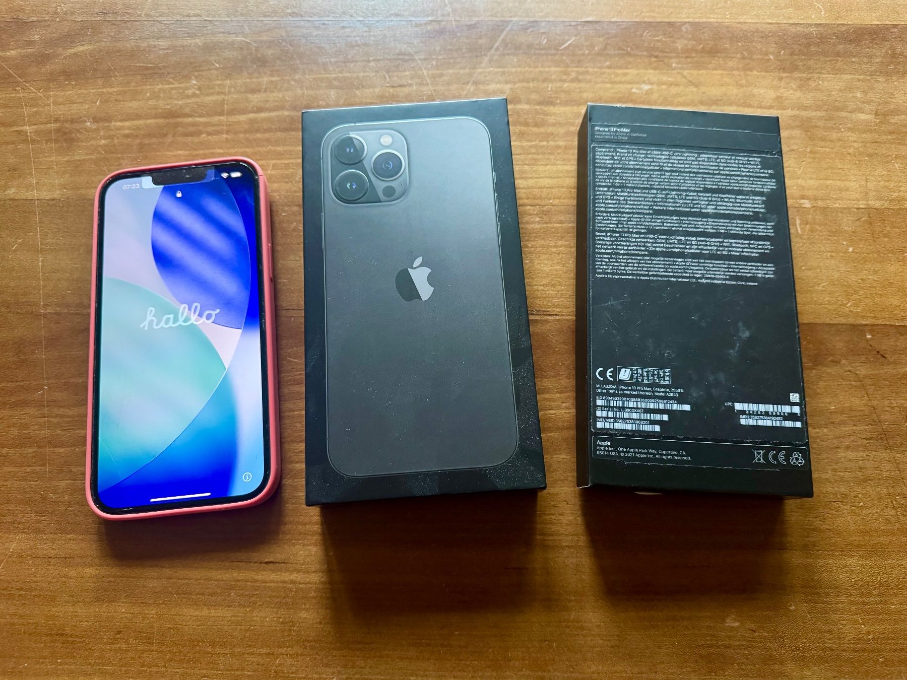 Apple Portables: iPhone 13 Pro Max, 256 GB, Graphite inkl. Hülle – Défectueux à Zollikon par Zollikon 7
