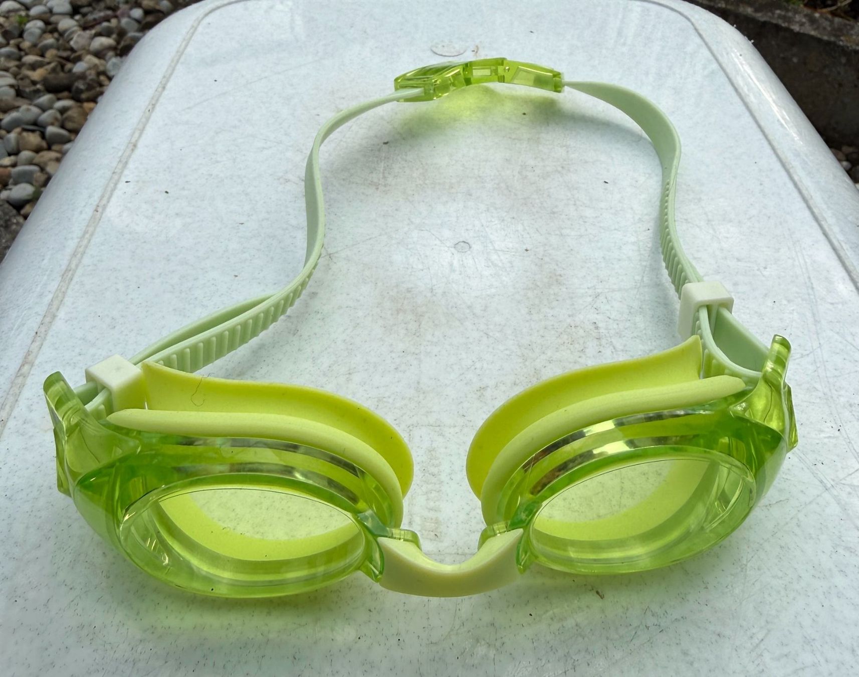 Occhiali & Lenti: Schwimmbrillen – Usato da Flawil venduto da Stella_3 6